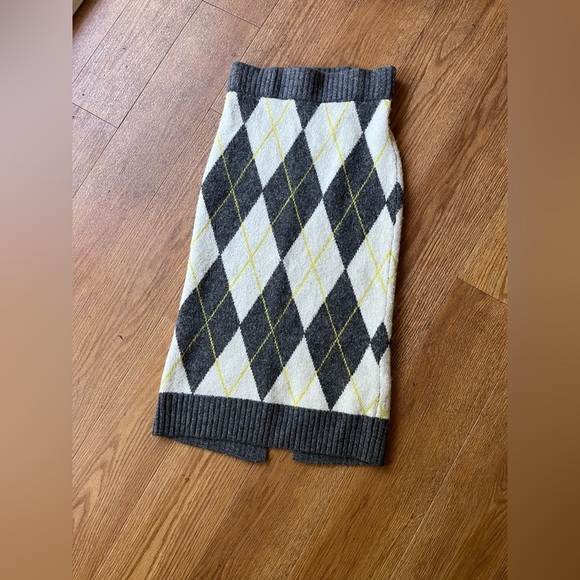 Pringle of Scotland H&M knit set Sweater Medium and skirt Small - Picture 7 of 15